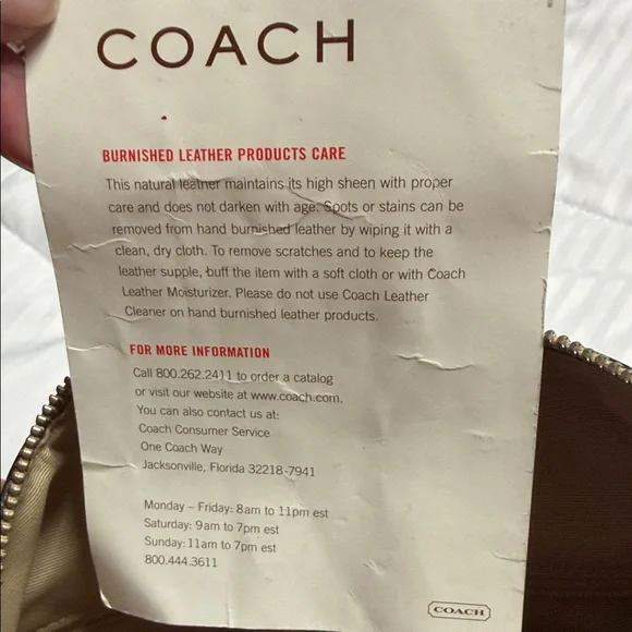 Coach Camel Leather Bag with Cream Scarf - Picture 6 of 13